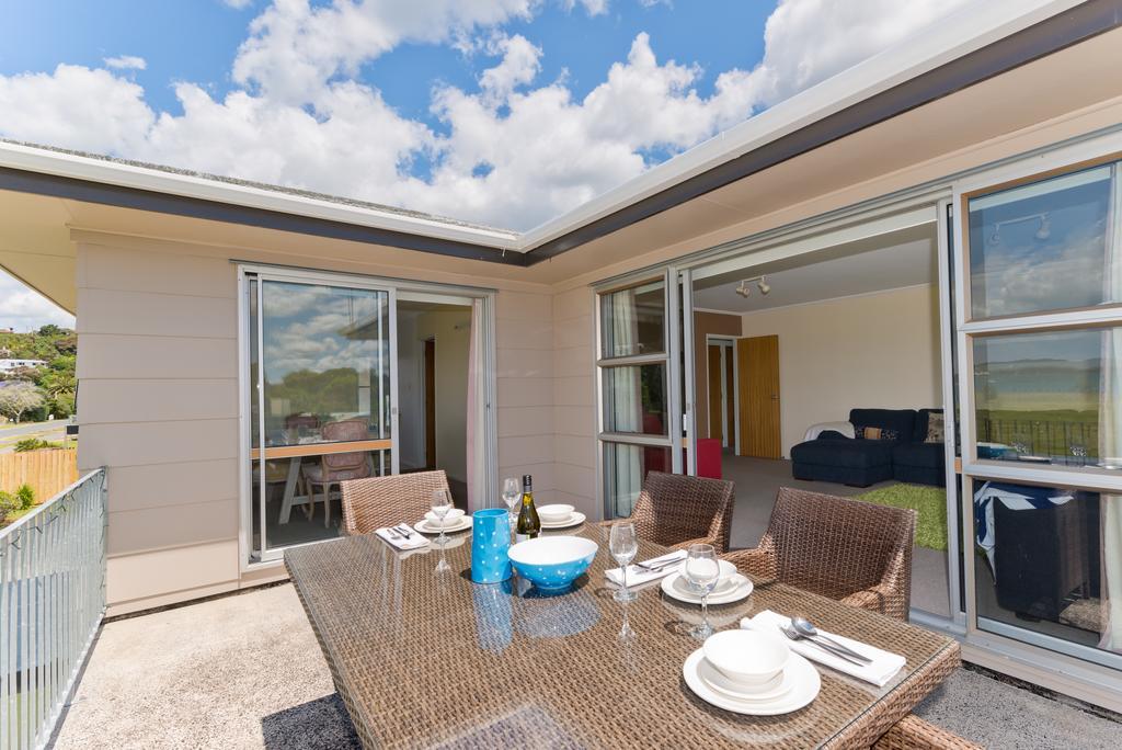 Waitangi Beach House الغرفة الصورة